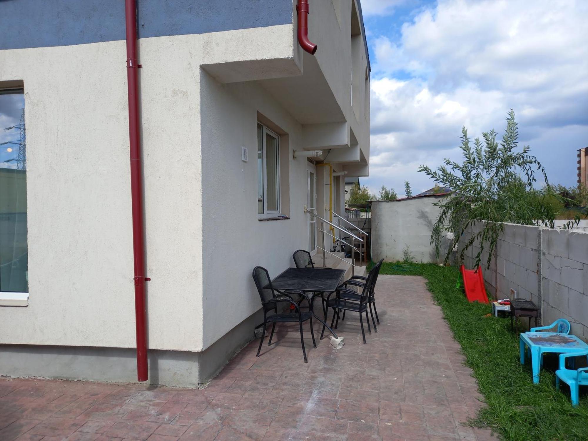 Twins Residence 2 Apart Hotel Ap 2 2 Rooms Chiajna Exterior foto
